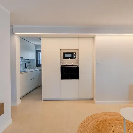 Flateli Pda Centre *