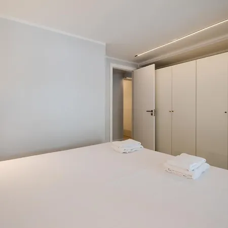 Flateli Pda Centre بلاتجا ذارو