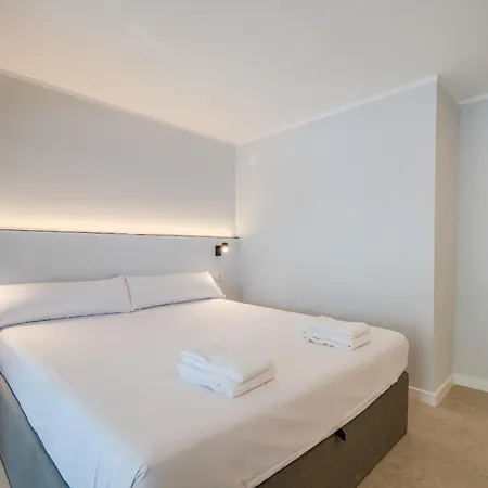 Flateli Pda Centre Apartment